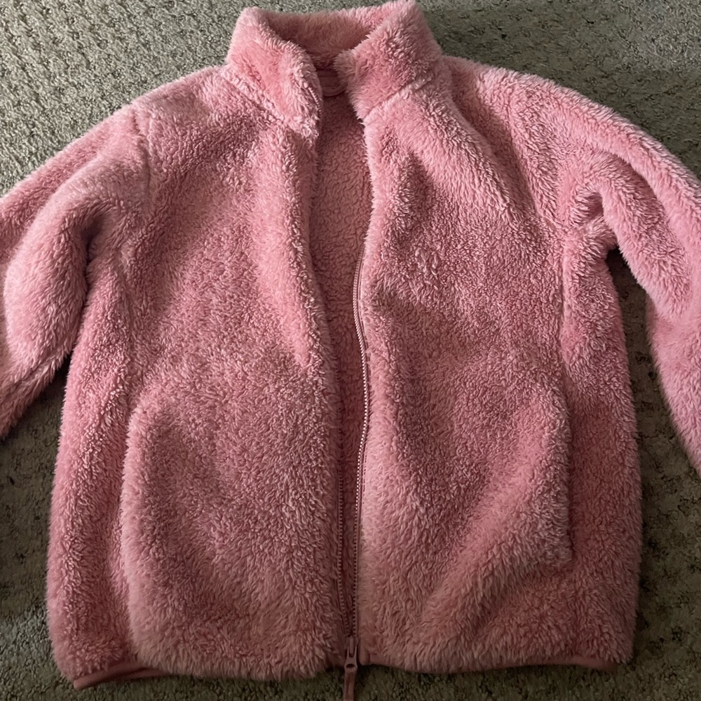 Girls zip up